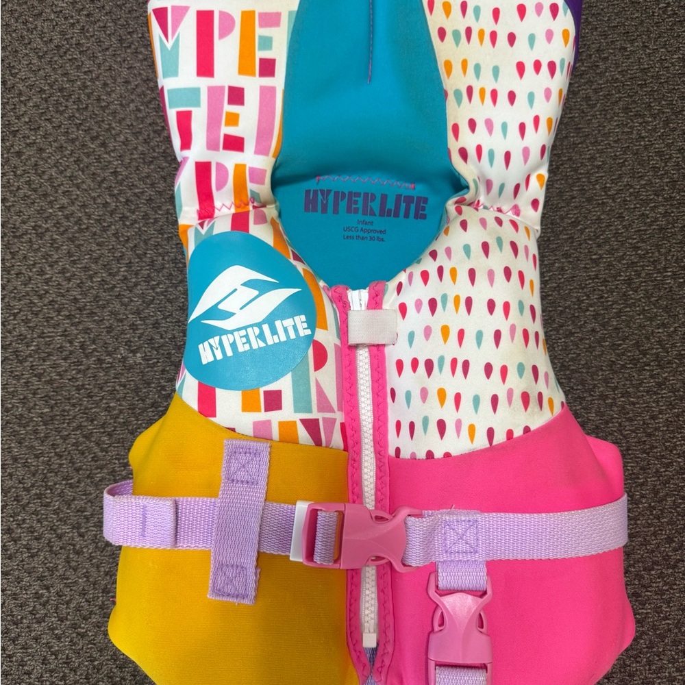 Hyperlite Girls Life Vest - Infant up to 30 lbs